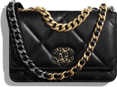 chanel 19 wallet on chain retail price|Chanel wallet on chain preis.